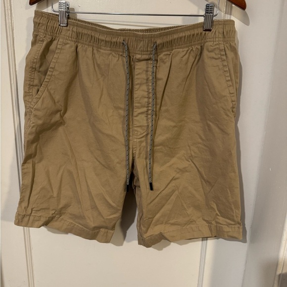 Aeropostale Men's Tan Shorts - Picture 2 of 5